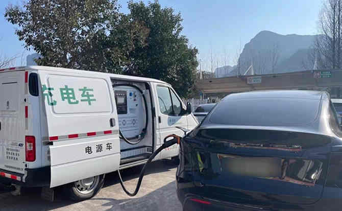 阳春汽车搭电